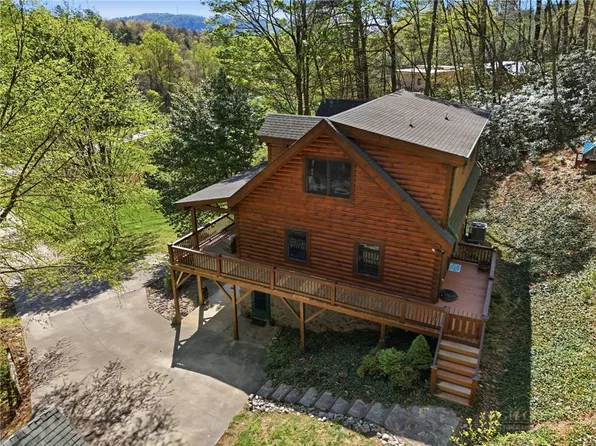 3925 Austin Valley Drive, Lenoir, NC 28645