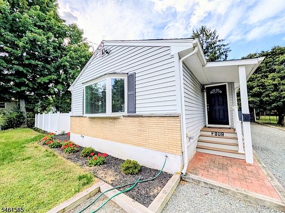 3rd image of 4 Kenvil Ave