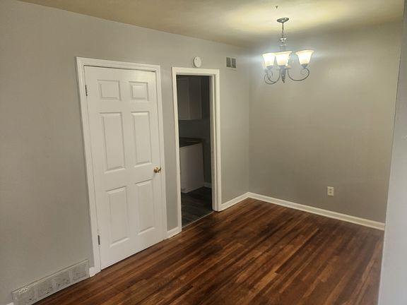 4th image of 4227 Argonne St