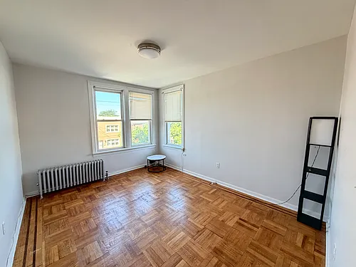 1710 Colden Ave #2F Photo 1