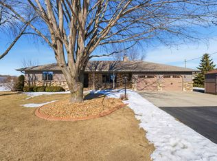 W6534 Manitowoc Rd, Menasha, WI 54952