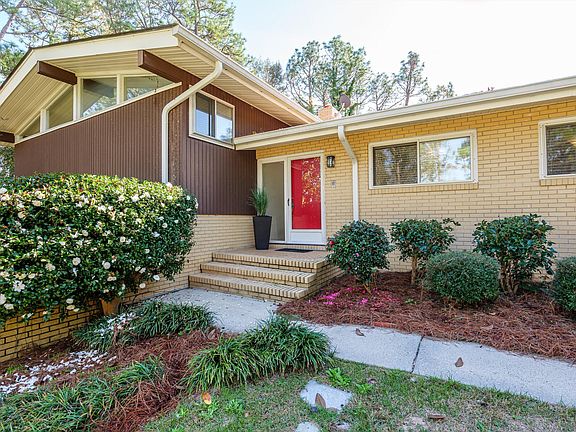 3rd image of 205 Midland Dr