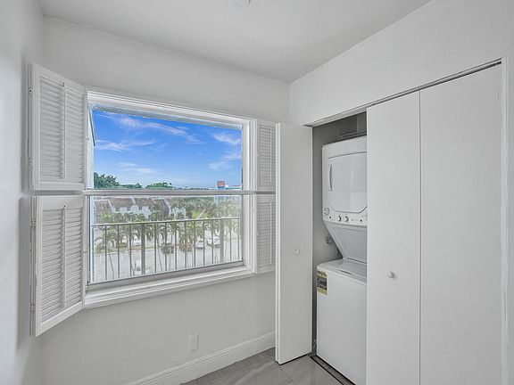 4th image of 14723 Cumberland Drive #B404