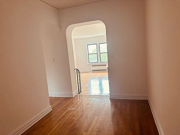 5th image of 3240 Henry Hudson Pkwy APT 7P