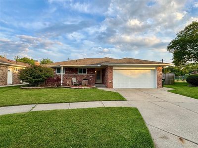 14718 Howell Ct, Sterling Heights, MI, 48312