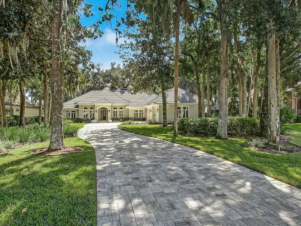 1st image of 112 Plantation Cir S
