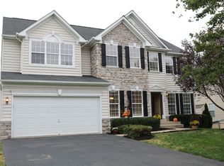 12168 Rain Slicker Pl, Nokesville, VA 20181