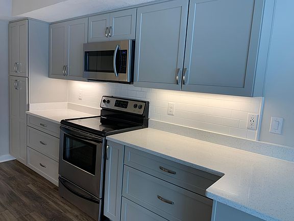 2nd image of 3509 Parkwood Ave