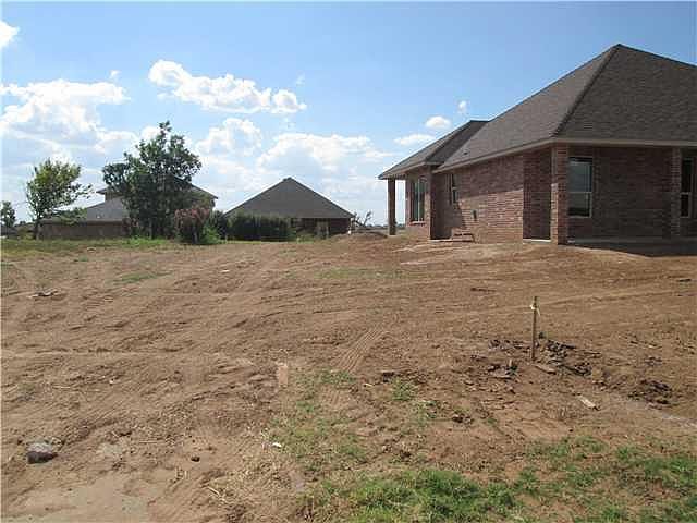 2nd image of 901 Heather Ln #22