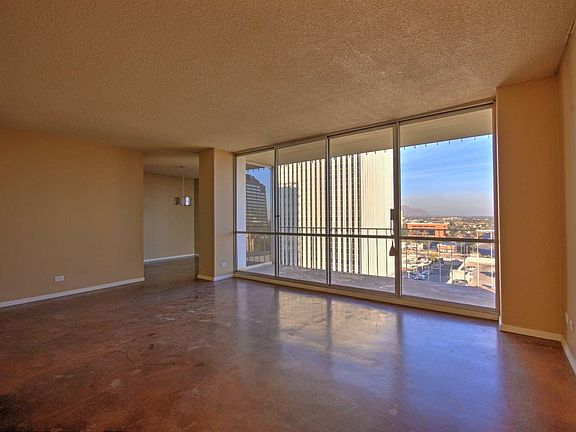 2nd image of 207 W Clarendon Ave Unit 11G