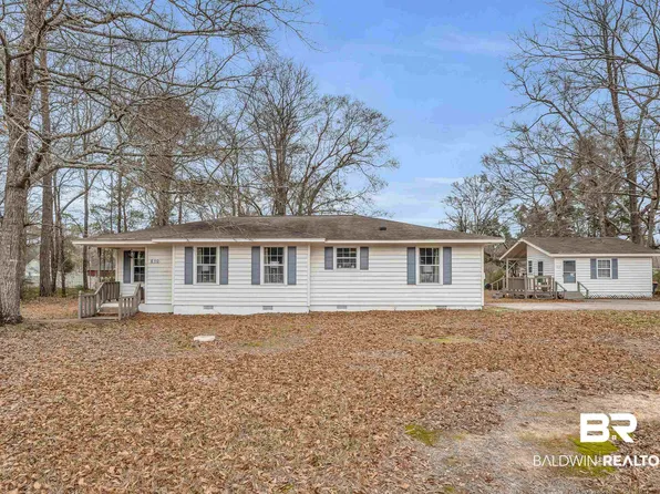 610 W 7th St, Bay Minette, AL 36507