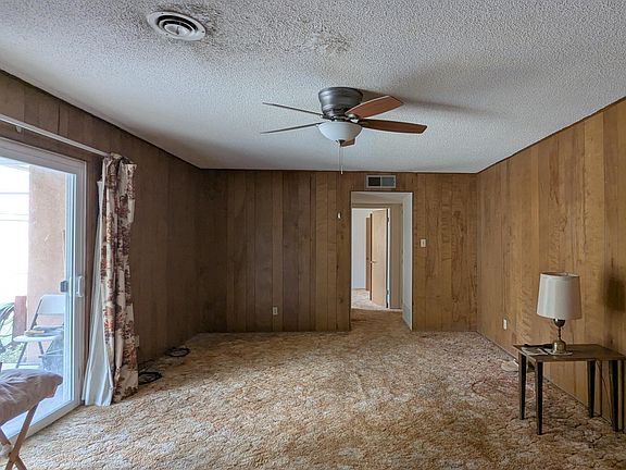 4th image of 9417 Dona Marguerita Ave NE