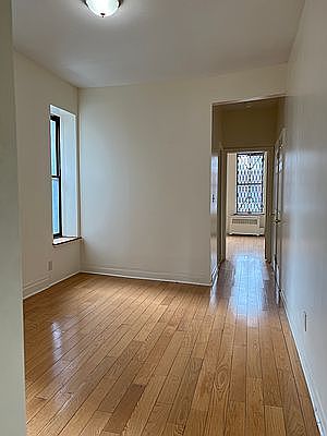 2nd image of 203 E 94th St APT 5A