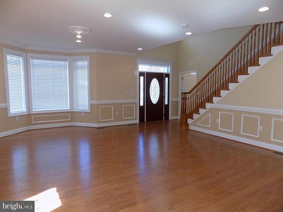 4th image of 3011 Crane Dr