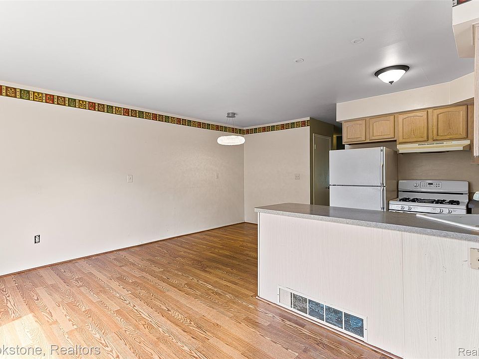 13408 Denver Cir N, photo 14