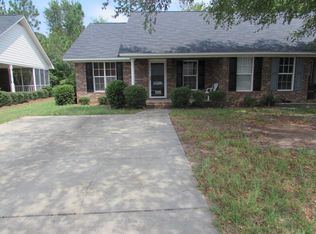 2025 Essex Dr, Sumter, SC 29154