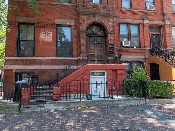 3rd image of 1 Madison Ave #1