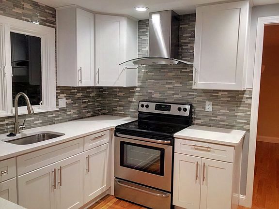 2nd image of 41 Northwood Dr