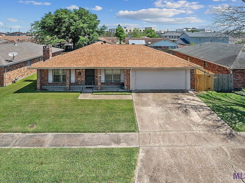 1st image of 113 Saint James Dr