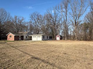 220 W Oaklawn Dr, Brighton, TN 38011