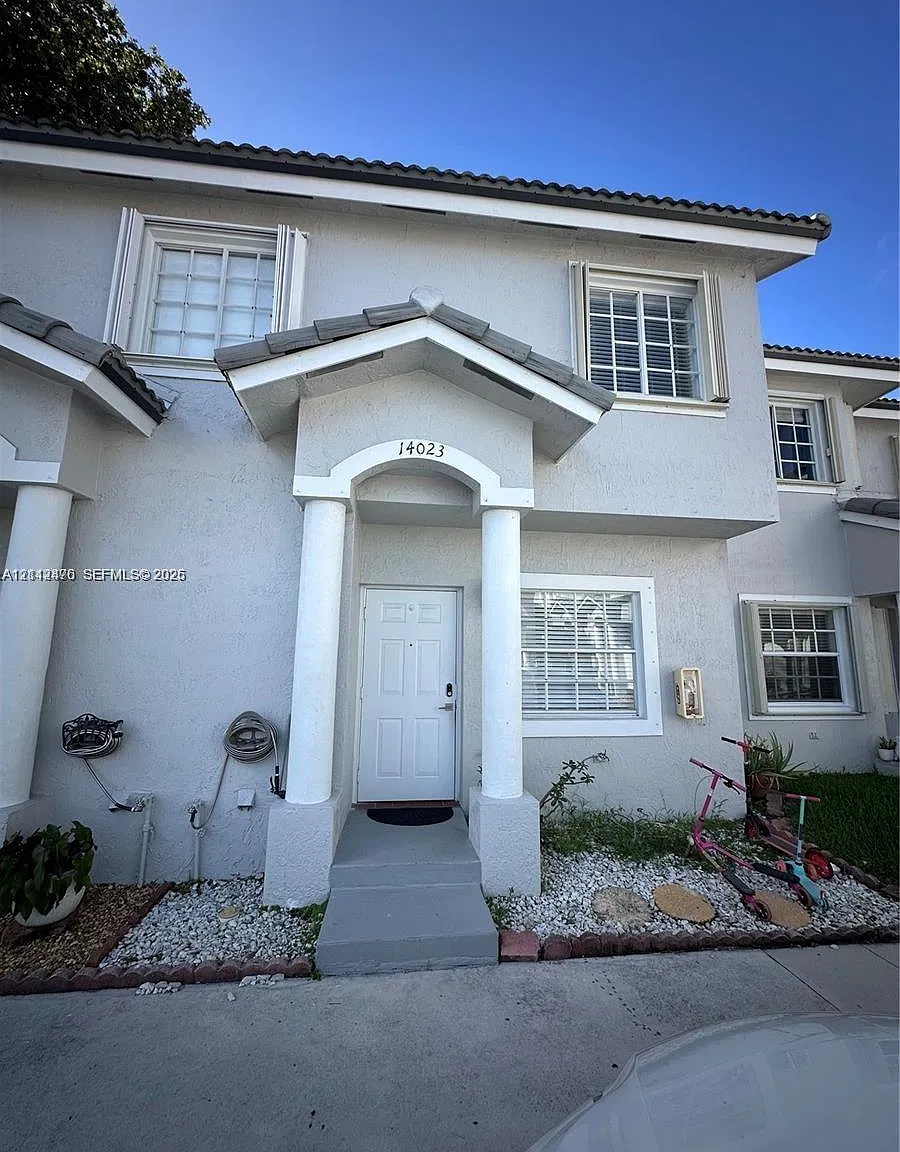 Bonita Villas Condo — Photo 1