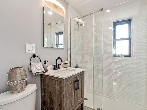 5th image of 89 W 2nd St #13