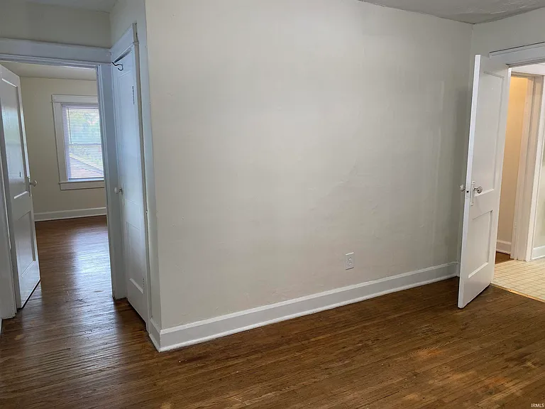 1407 S Washington St #B — Photo 11