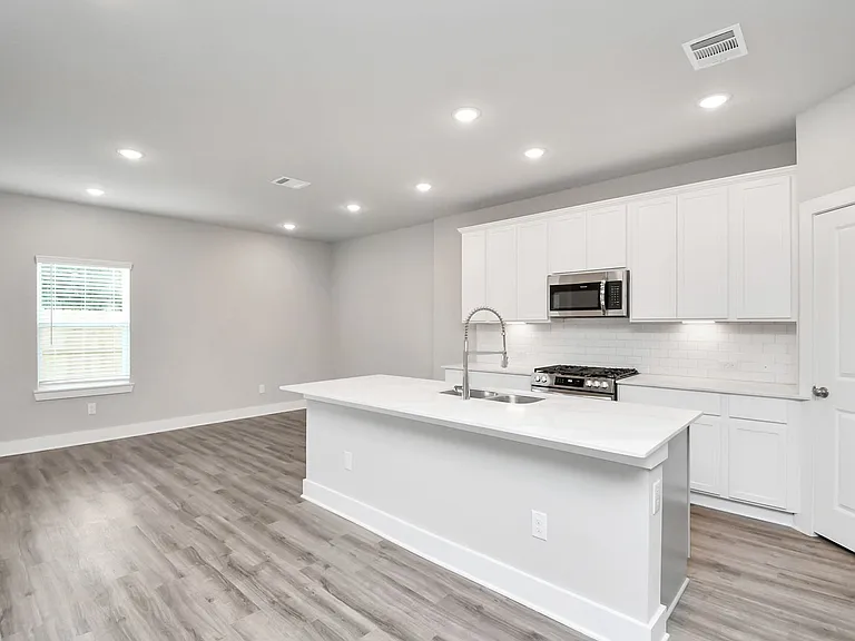 21047 Bay Village Dr #B — Photo 19