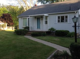 3027 Hendee Rd, Jackson, MI 49201