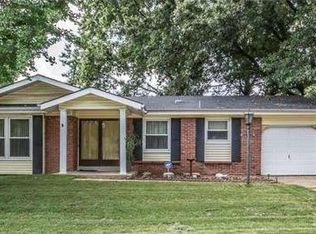 12235 Wensley Rd, Florissant, MO 63033