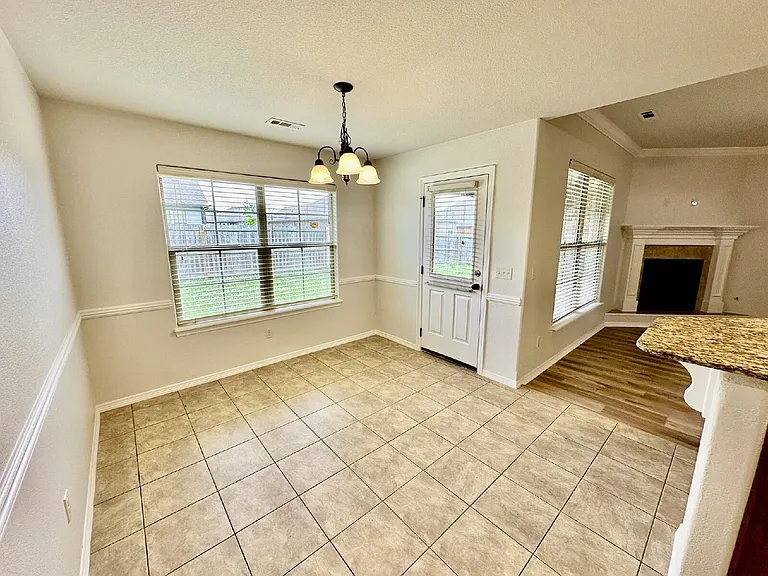 441 Sorrento Dr — Photo 16