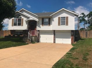 5141 Autumn Ridge Dr, Imperial, MO 63052