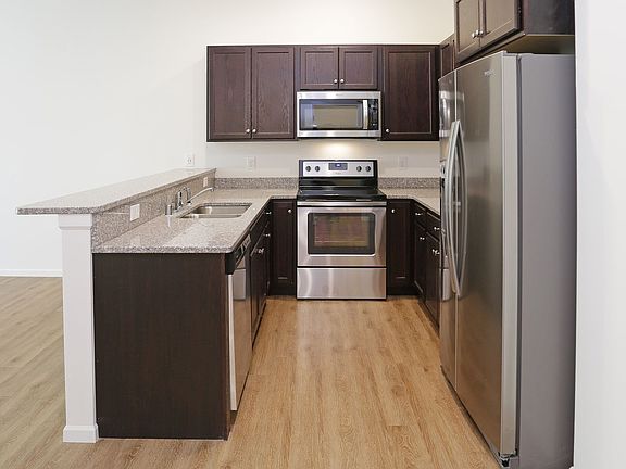 3rd image of 301 S Main St #310