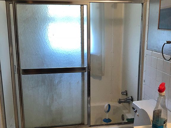 5th image of 3049 Grand St NE #2