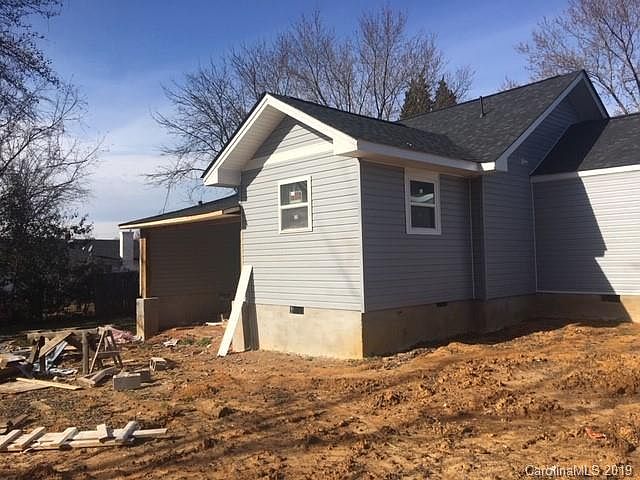 2nd image of 4501 Willard St