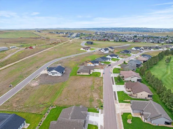 3424 Taylor Made Dr, Rapid City, SD 57703