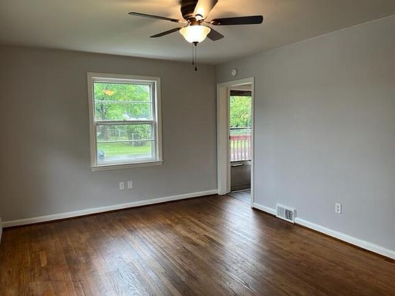 3rd image of 2531 Durham St NW