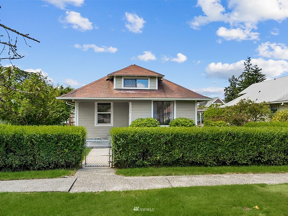 1st image of 404 Louviers Ave