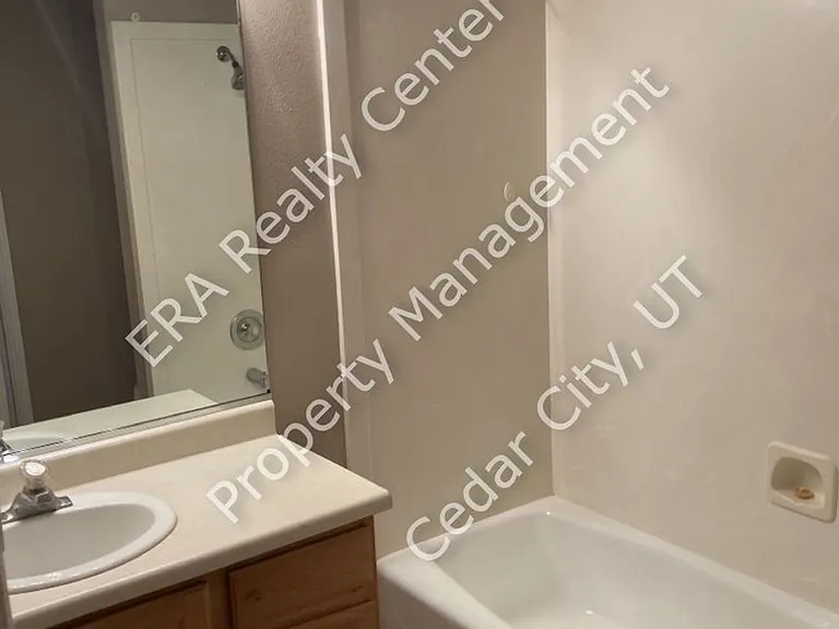 928 W Greenslake Dr — Photo 7
