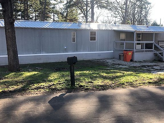 2nd image of 16979 Pine Trail Dr