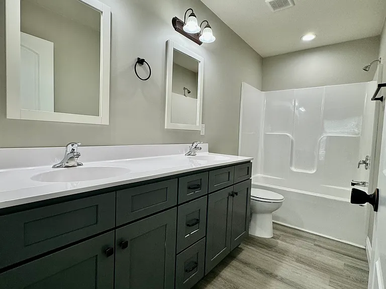 1100 Maid Marian Ln NE — Photo 14