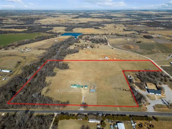 17318 NE North Dr, Fletcher, OK 73541