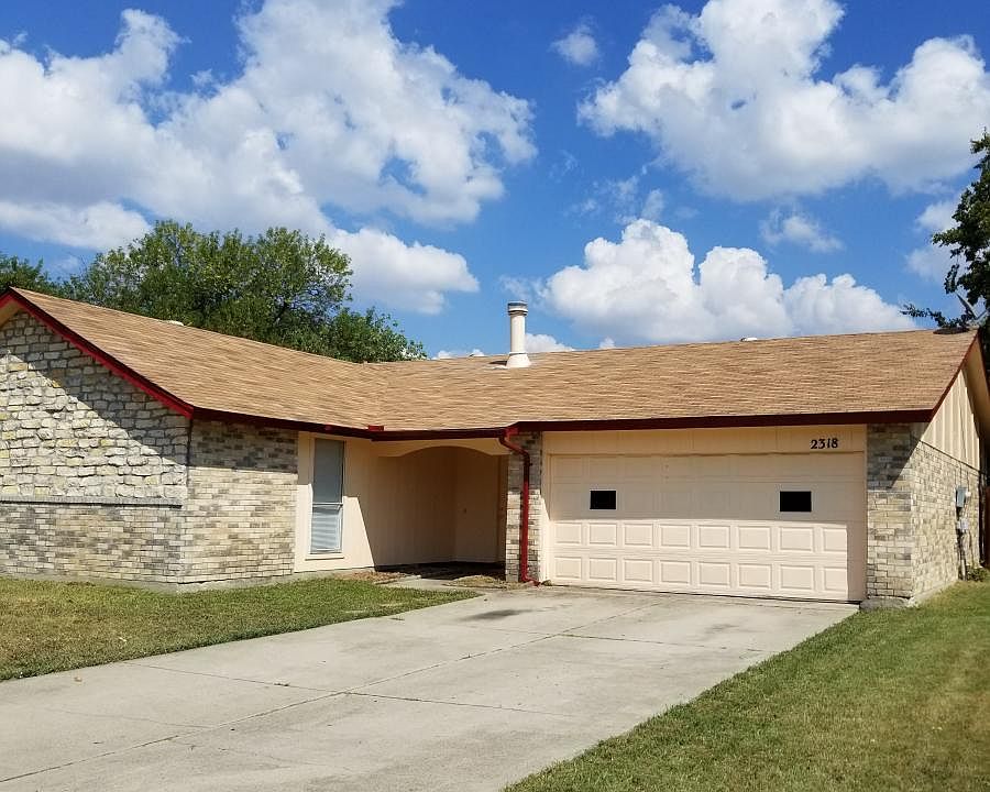 1st image of 2318 Windchime Dr