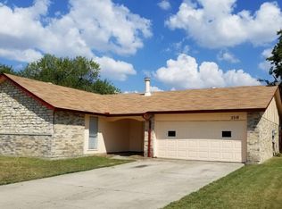 2318 Windchime Dr, Grand Prairie, TX 75051