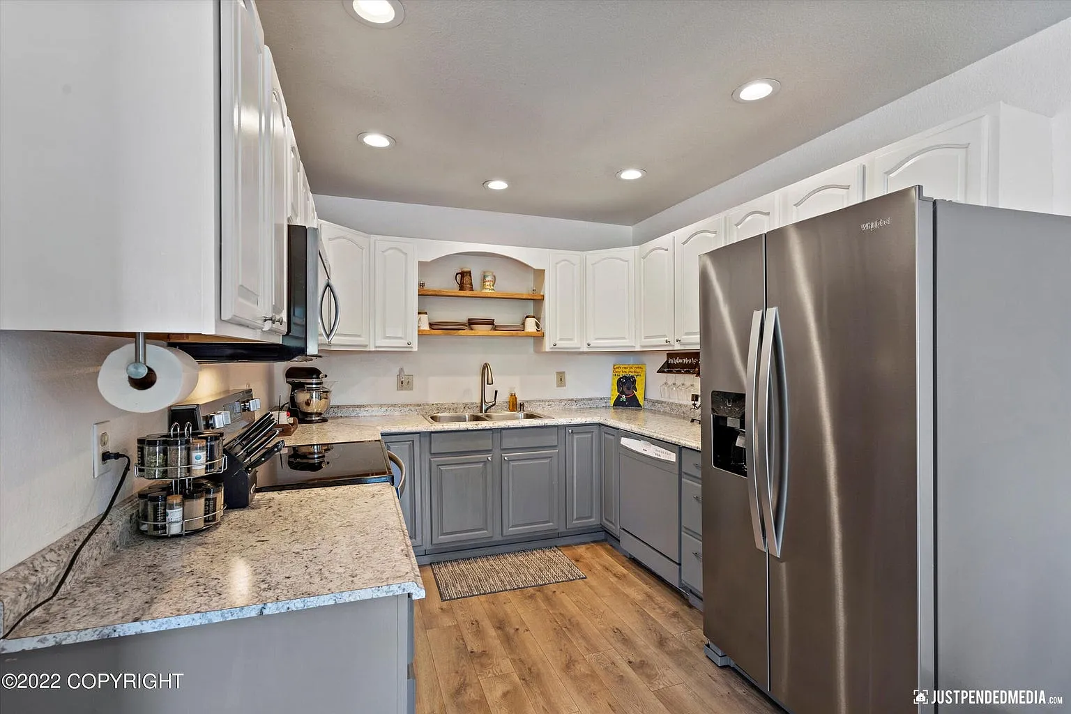 3 bed, 1560 sqft, $2,795 — Photo 3