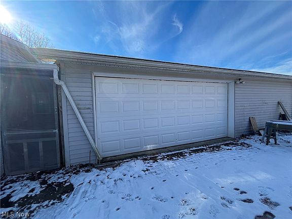 3rd image of 30010 Township Road 298