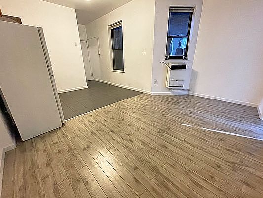 5th image of 46 Canal St #4A1