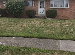 14710 Kennerdown Ave, Maple Heights, OH 44137