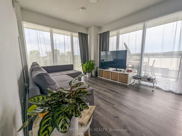 1117 Cooke Blvd W, Burlington, ON