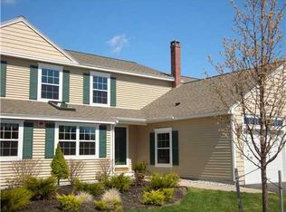 33 Ridgefield Dr #44, Gorham, ME 04038